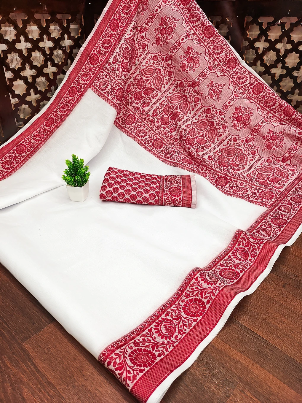 Traditional Lal Saree (Devi Bhog)