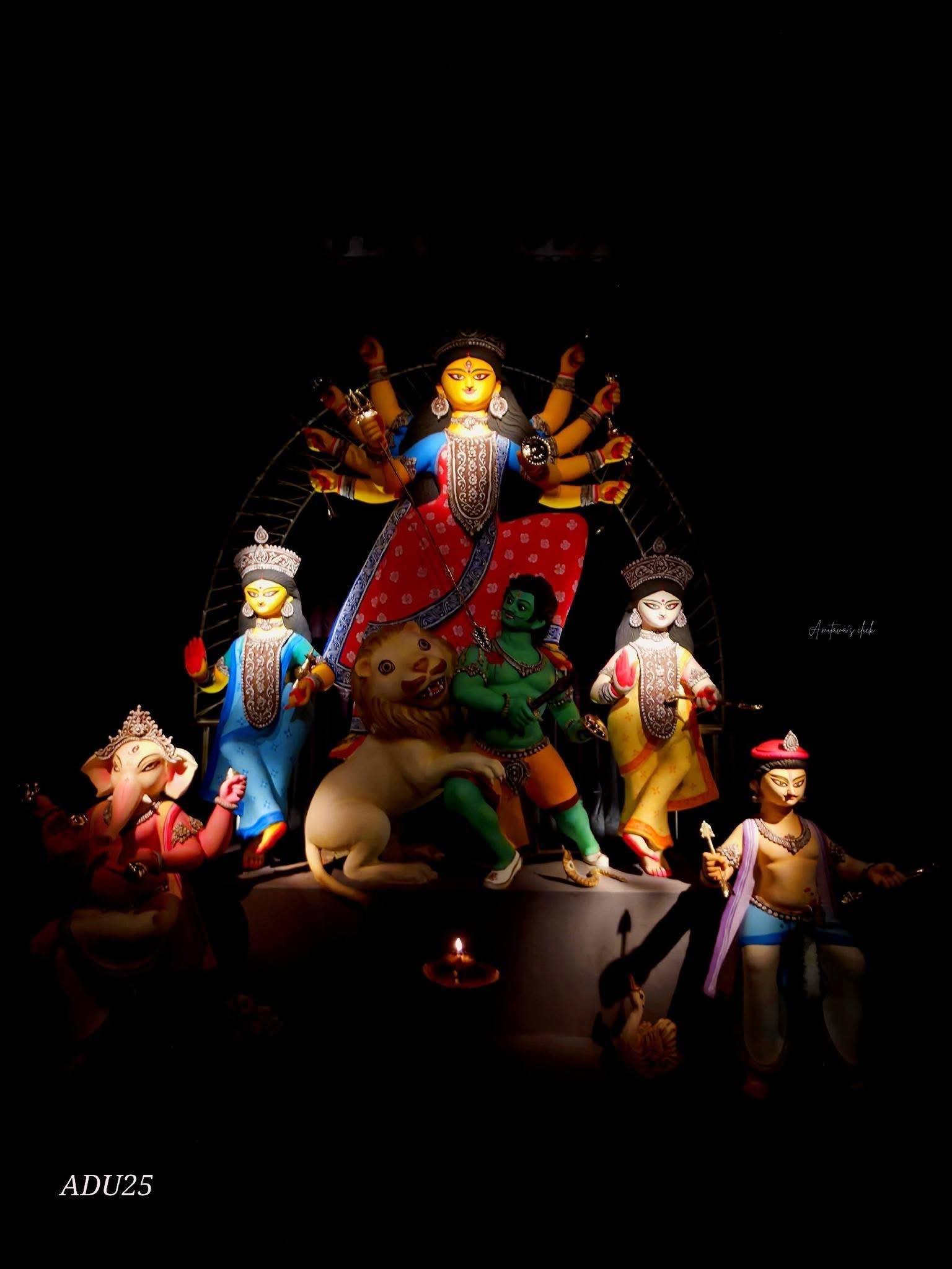 Surir Bagan Sarbojanin Durgapuja Hathibagan Durga Puja pandal — North Kolkata 2026
