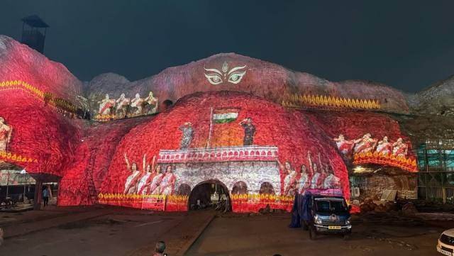 Santosh Mitra Square Durga Puja pandal — Central Kolkata 2026